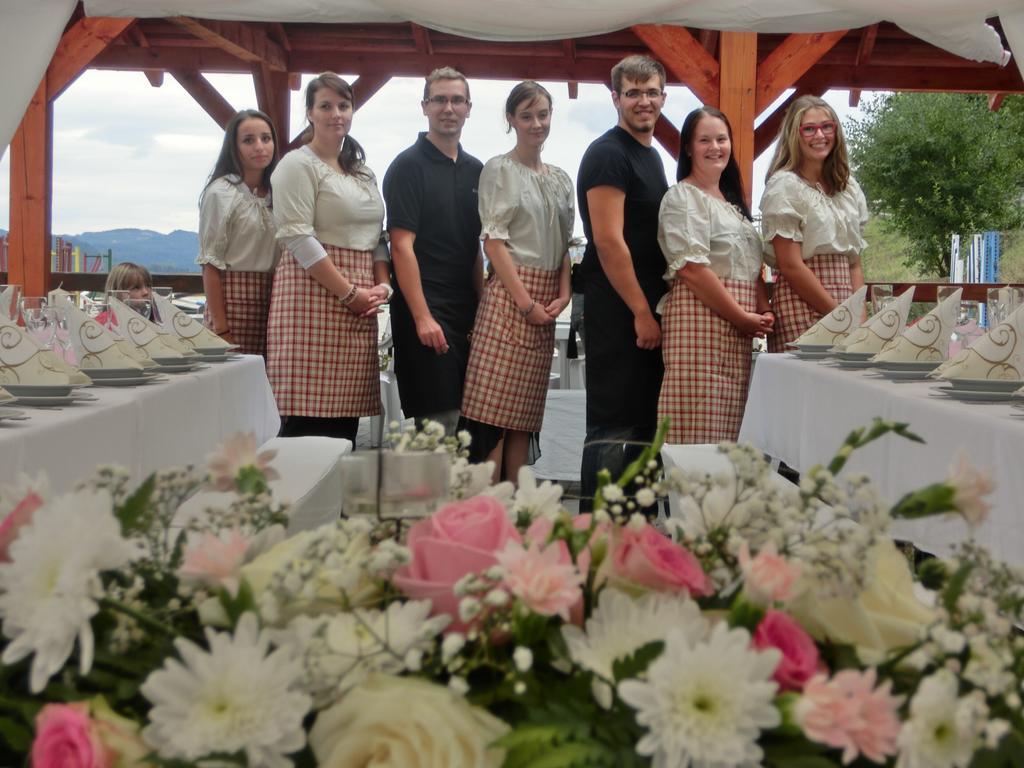 Dvur Stran & Wellness