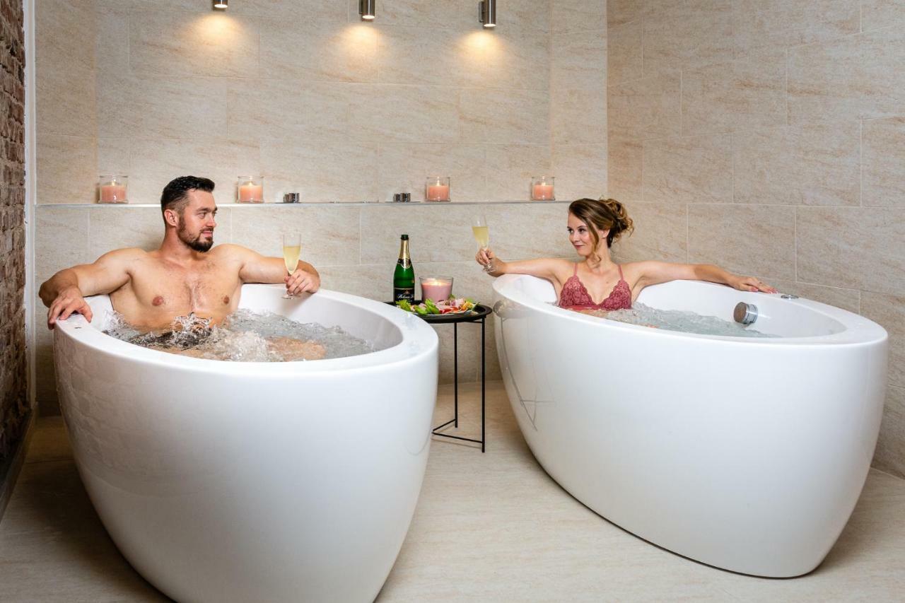 Dvur Stran & Wellness